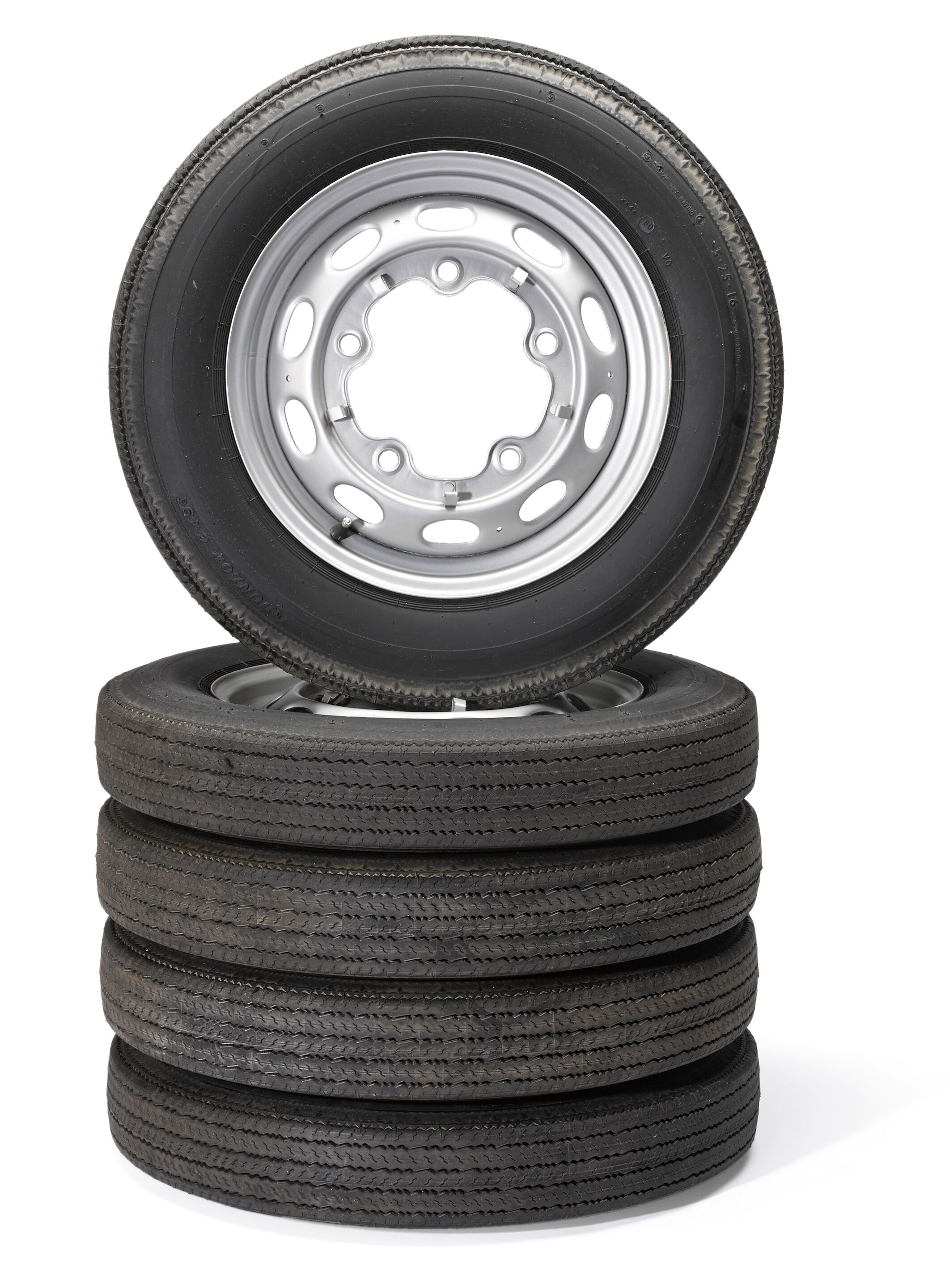 Bonhams Cars : A set of (5) Porsche 356 wheels,