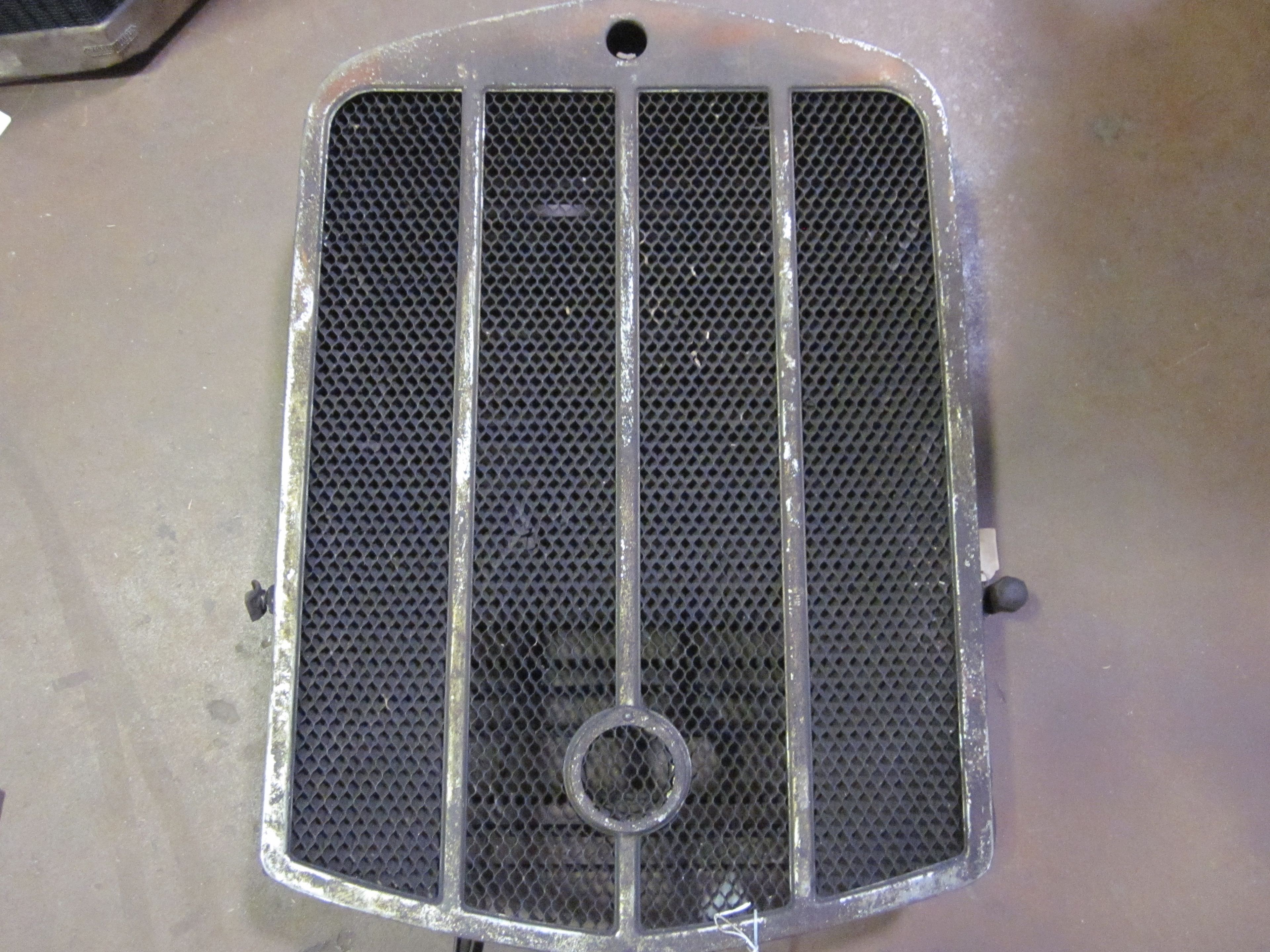 Bonhams Cars : A Franklin faux radiator.