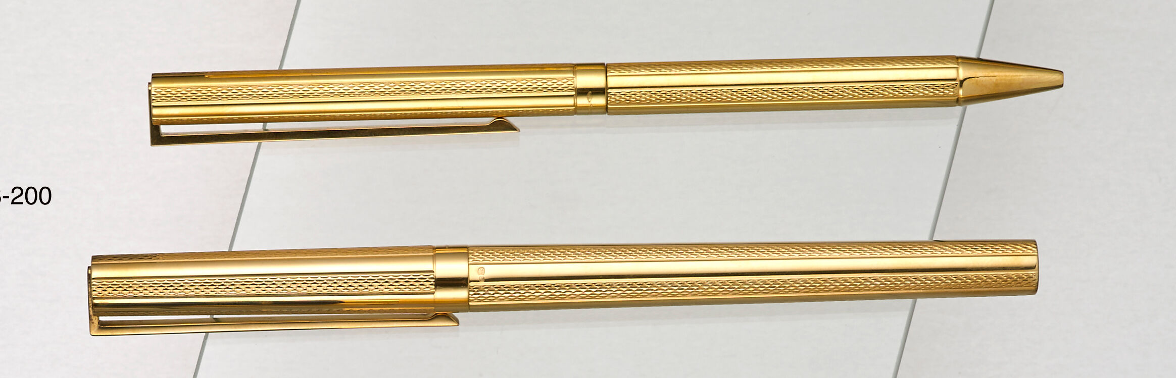 DUPONT: Pair of 18K Solid Gold Guilloched Instruments - Auktionen ...