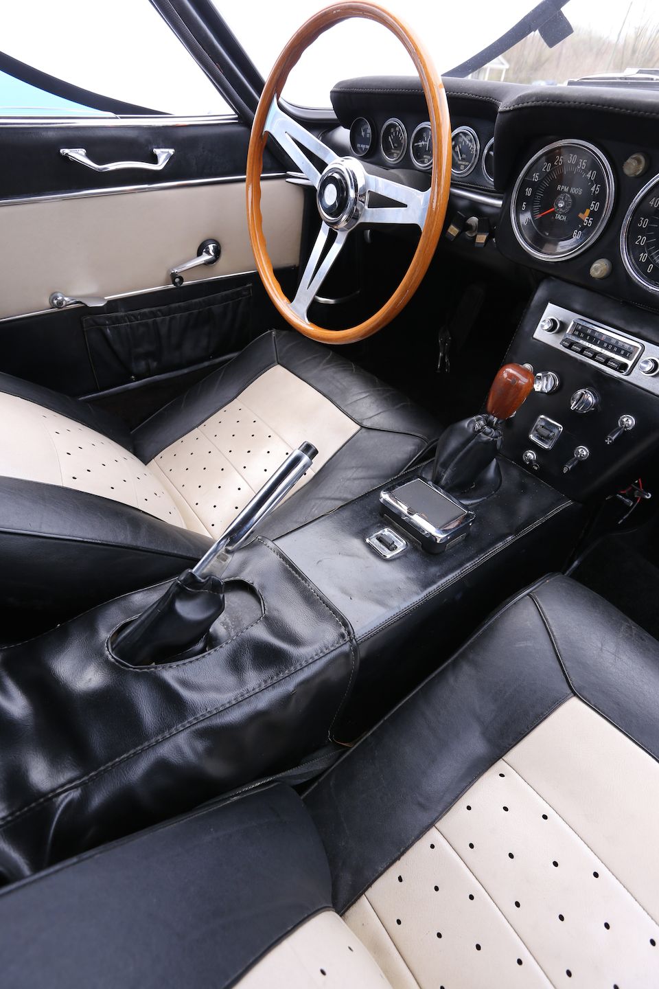 <i>Unique prototype from the Estate of John Fitch</i><br /><b>1966 Fitch Phoenix </b><br />Chassis no. 107375W224558 <br />Engine no. T0930RB