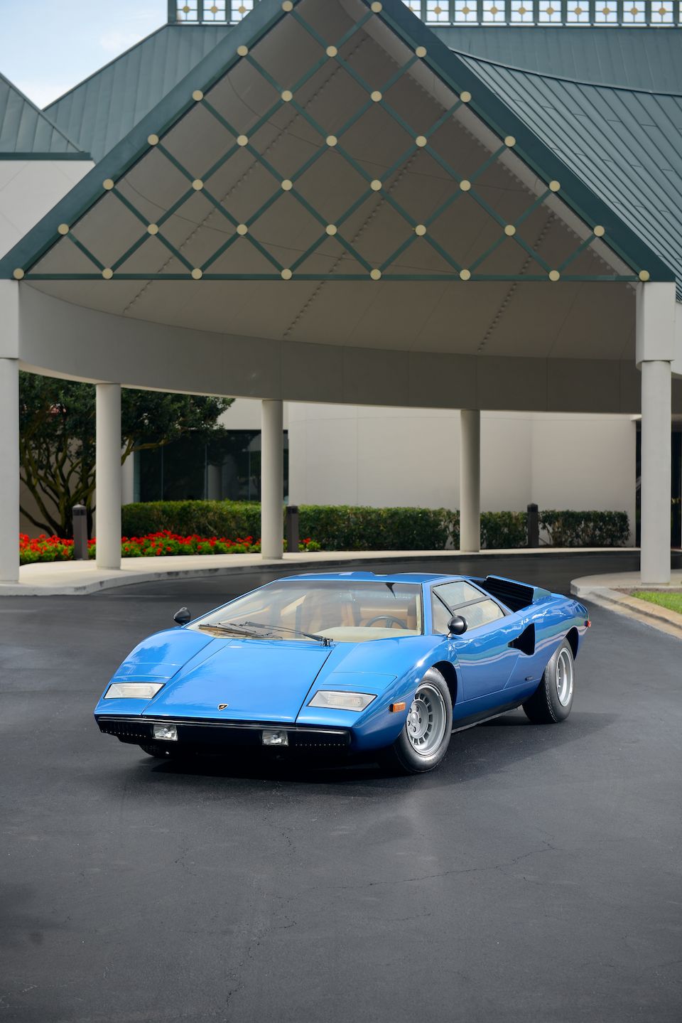 <i>Single owner since 1978, fewer than 16,500km from new</i><br /><b>1975 Lamborghini Countach LP400 'Periscopica'  </b><br />Chassis no. 1120066 <br />Engine no. 1120070