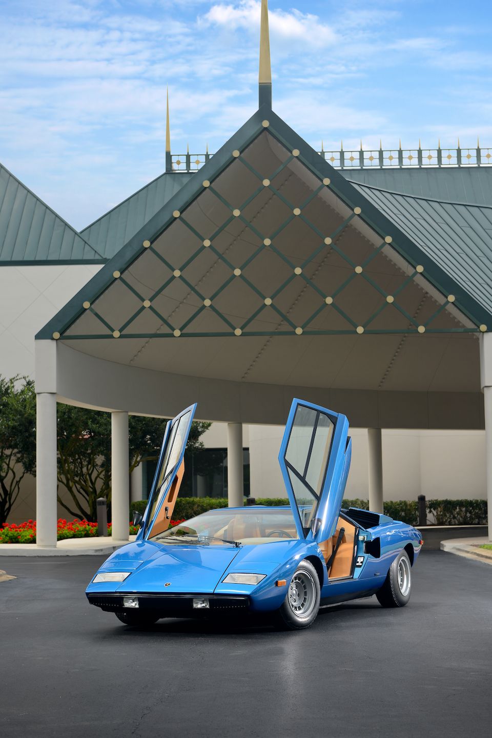 <i>Single owner since 1978, fewer than 16,500km from new</i><br /><b>1975 Lamborghini Countach LP400 'Periscopica'  </b><br />Chassis no. 1120066 <br />Engine no. 1120070