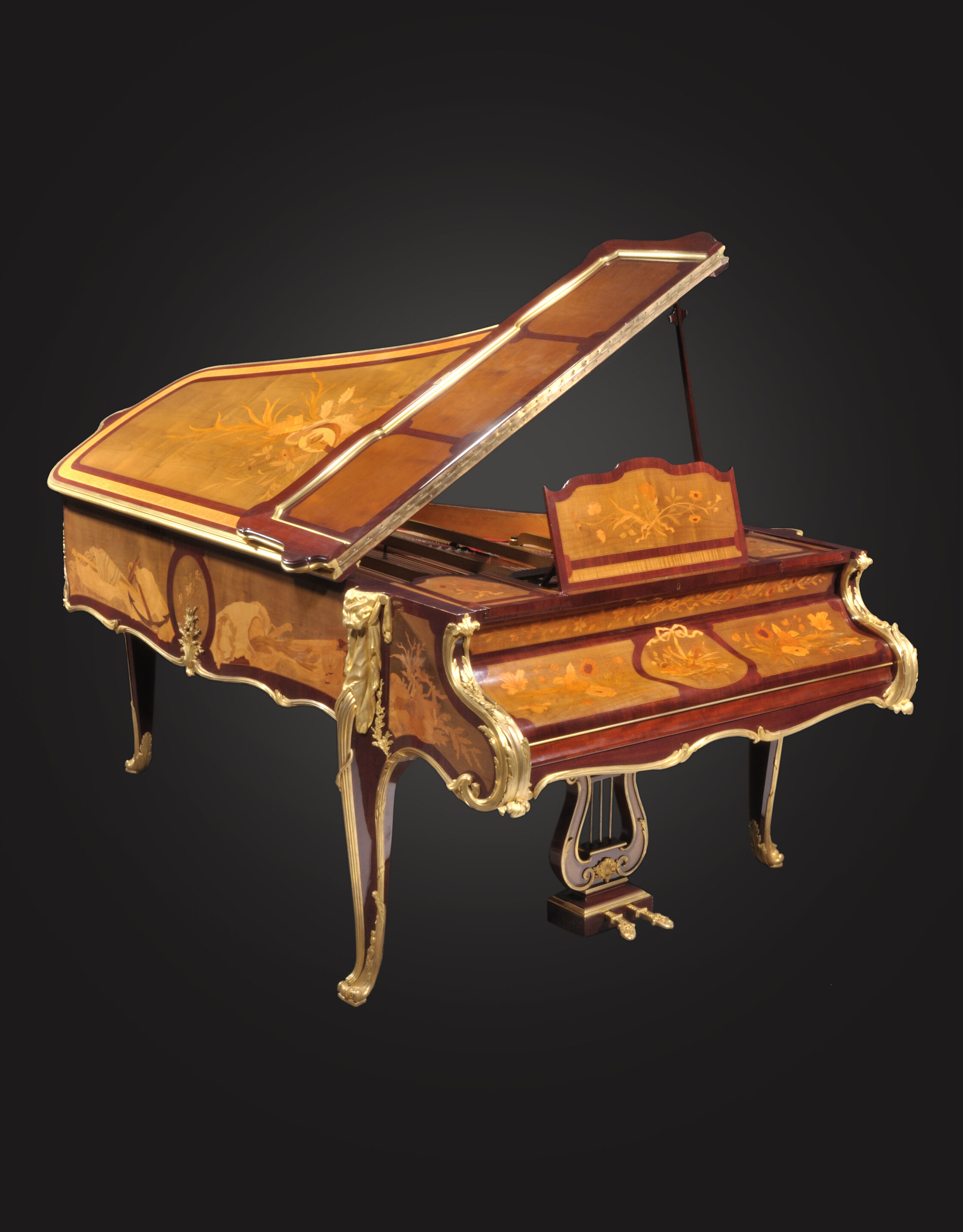 An exceptional Francois Linke Louis XV style gilt bronze mounted