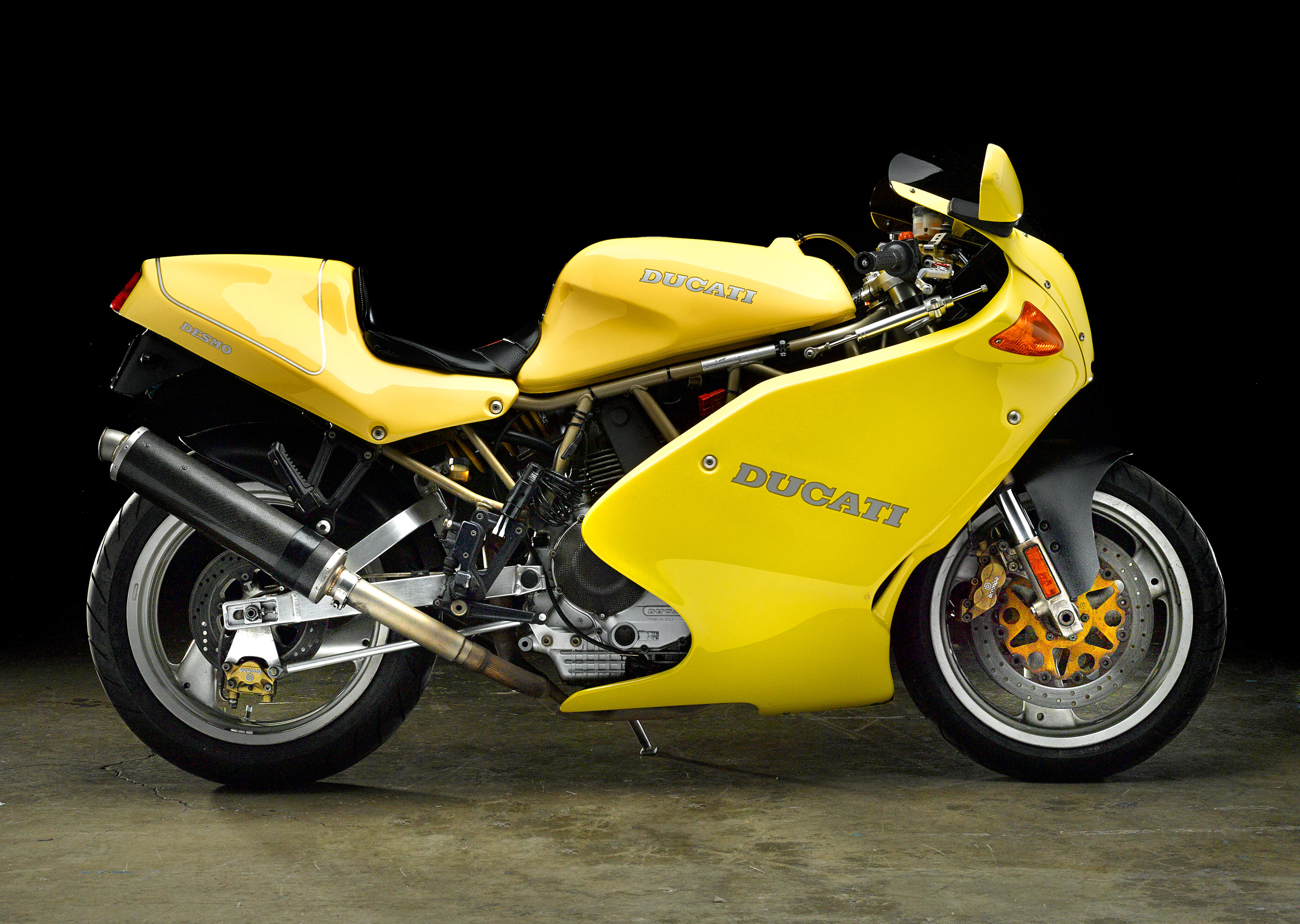 Bonhams Cars : 1996 Ducati 900SS SP Frame no. ZDM1LC4MXTB023163 Engine ...