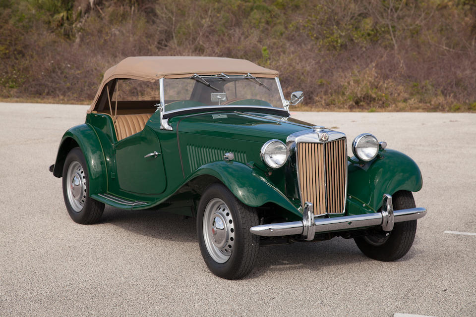 Немецкие машины история. 1953 Ford Roadster. Skoda 1938 popular Roadster 912. 1950 Td Roadster. Машины 30-х.