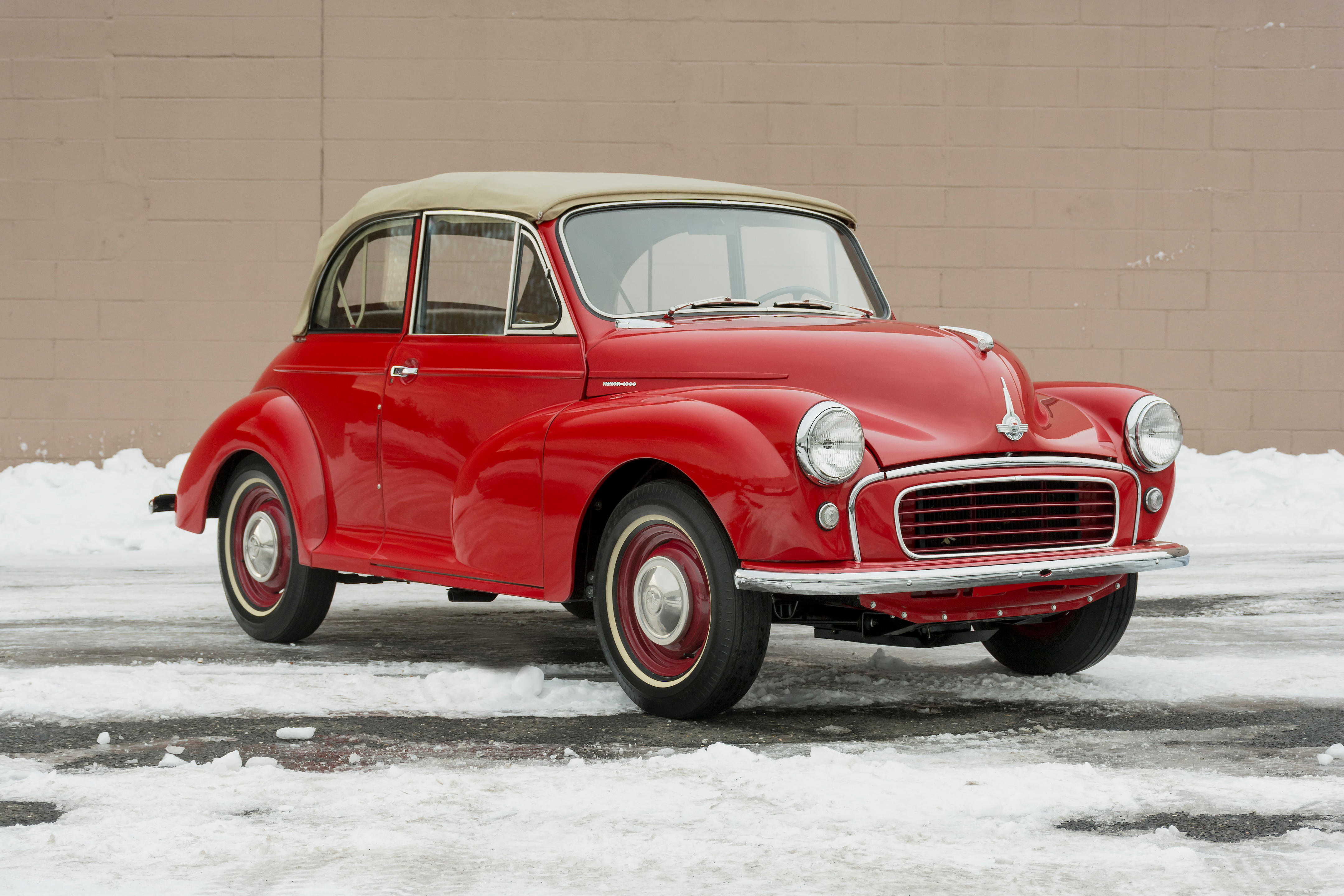 Авто 55. Автомашина Моррис минор 1956. Морис автомобиль. Машина Morris Minor. Моррис минор первый.