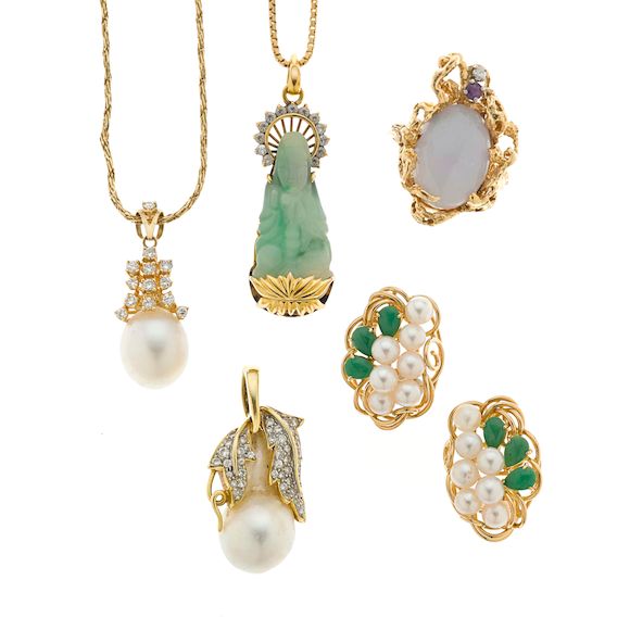 Bonhams A collection of South Sea cultured pearl, jade, diamond