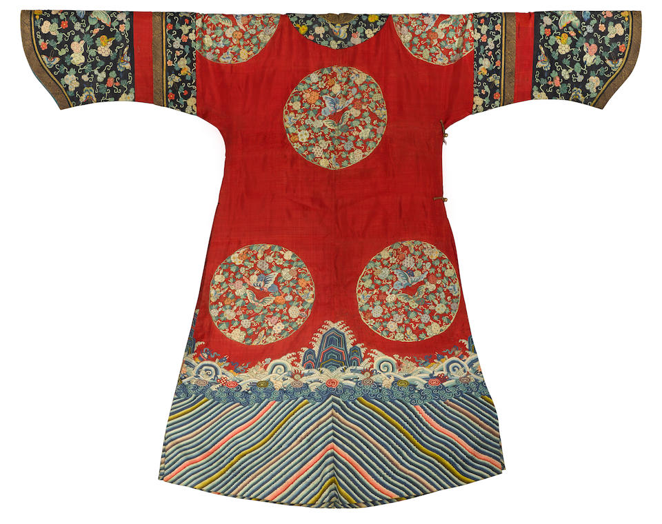 Bonhams : A ladies' informal red-ground kesi silk robe, changfu Late ...