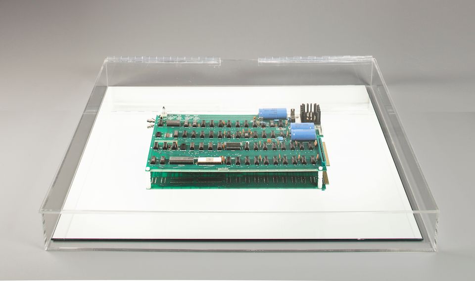APPLE-1 COMPUTER.