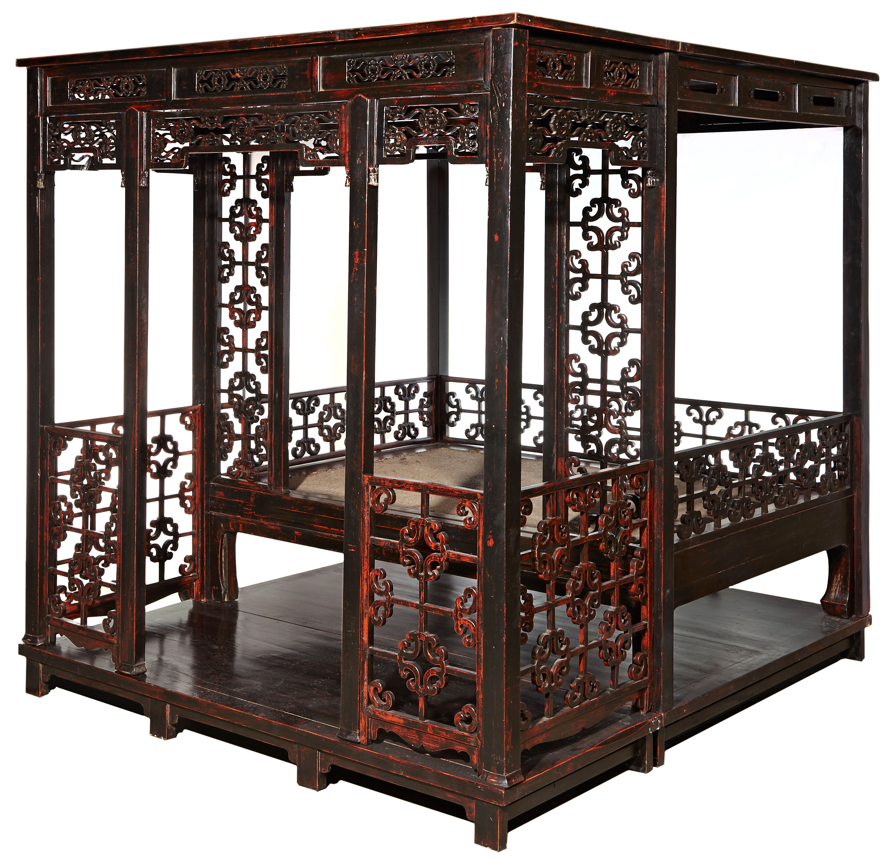 Bonhams A yumu lacquered canopy bed 19th century