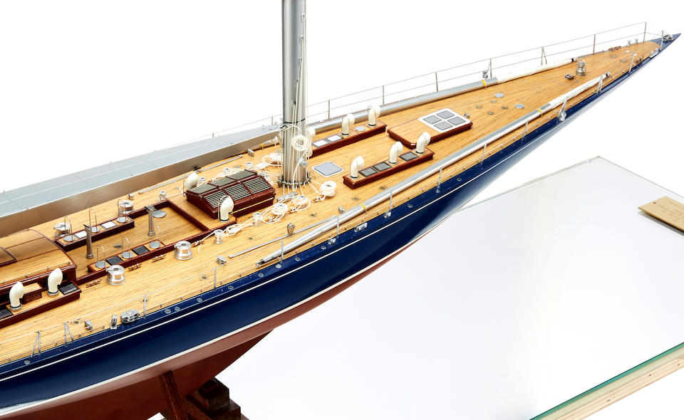 j class model yacht