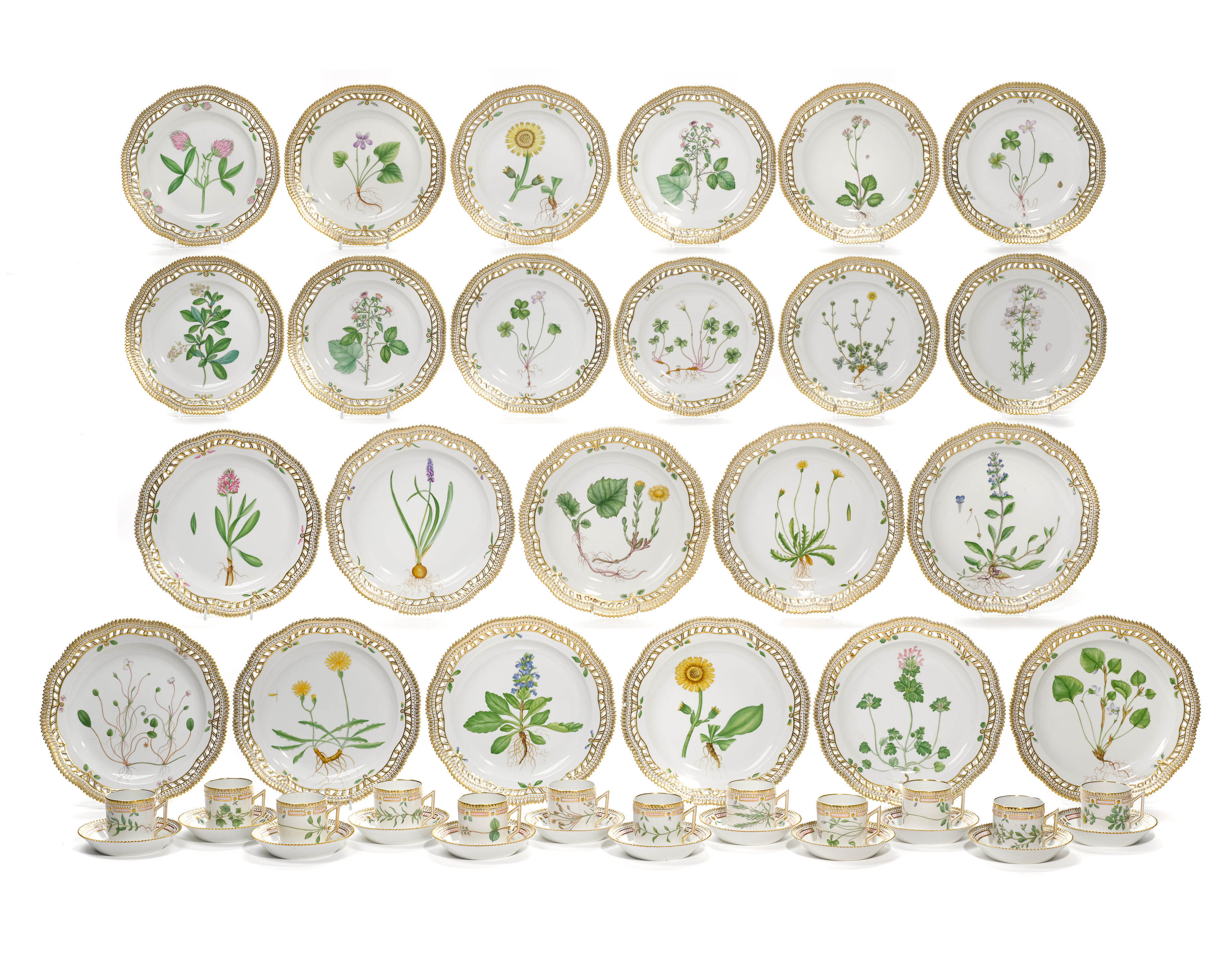 A Royal Copenhagen Flora Danica porcelain part dinner service da