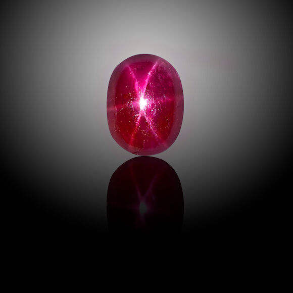 Bonhams : Star Ruby