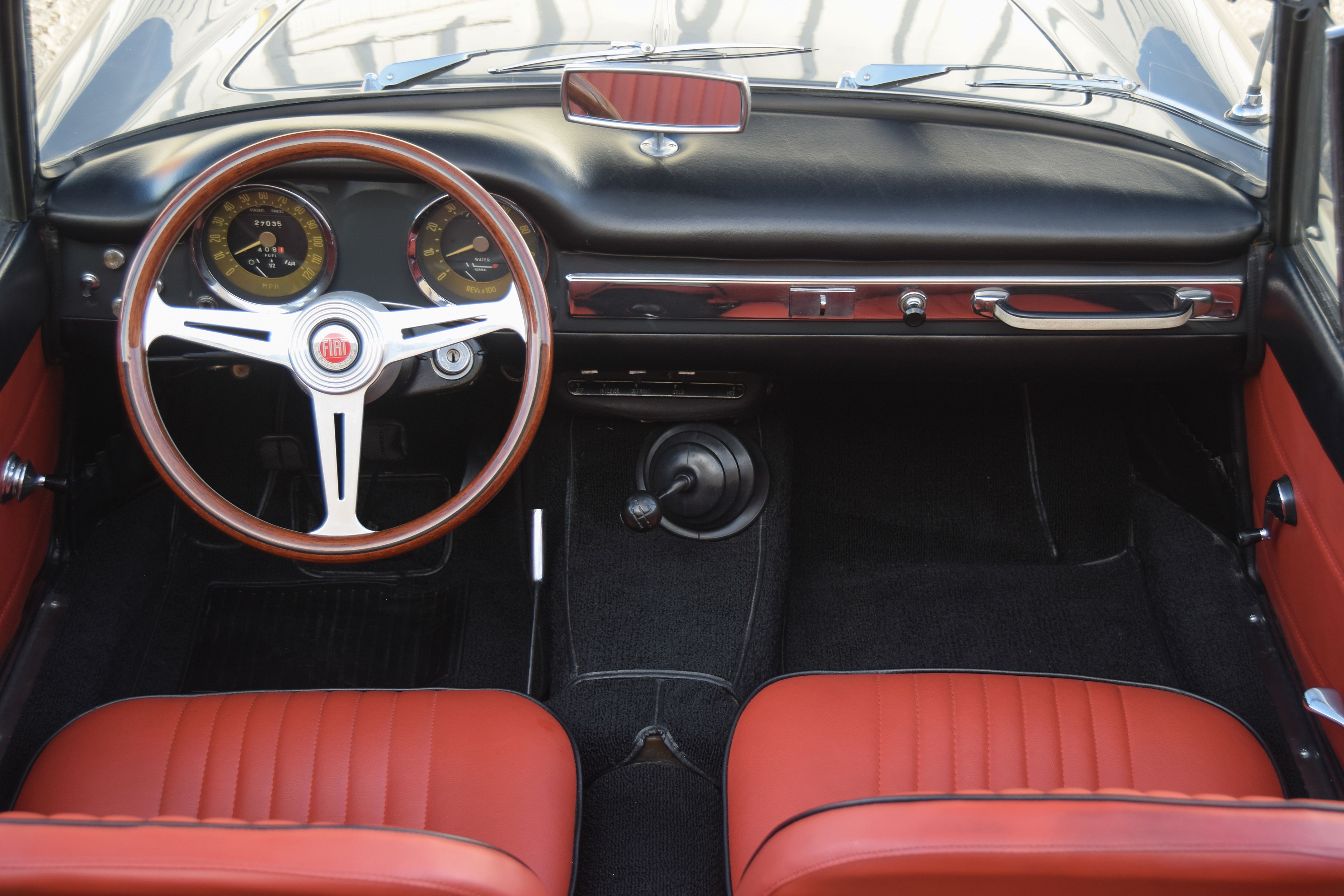 Norev 1/43 fiat 1500 cabriolet ref 66 - Collection