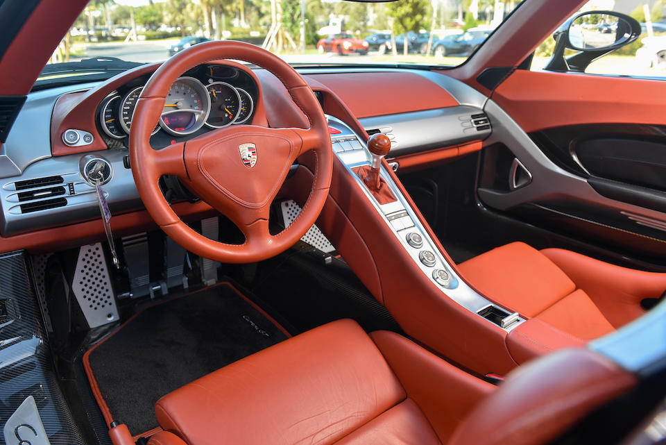 Porsche Carrera gt Red