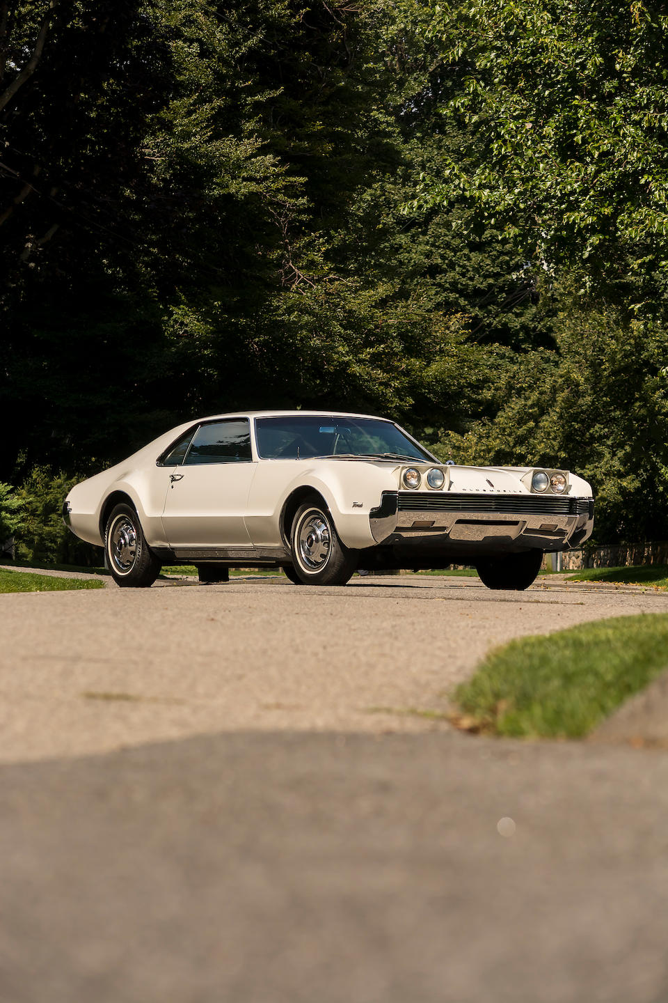 Bonhams 1966 Oldsmobile Toronado Deluxe Coupechassis No