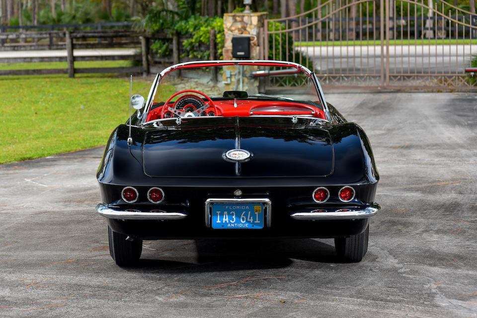 Дали автомобиль. Chevrolet Corvette 1961. Chevrolet Corvette c1 1961. Chevrolet Corvette c1 Люцифер. Chevrolet Corvette c1 черный.