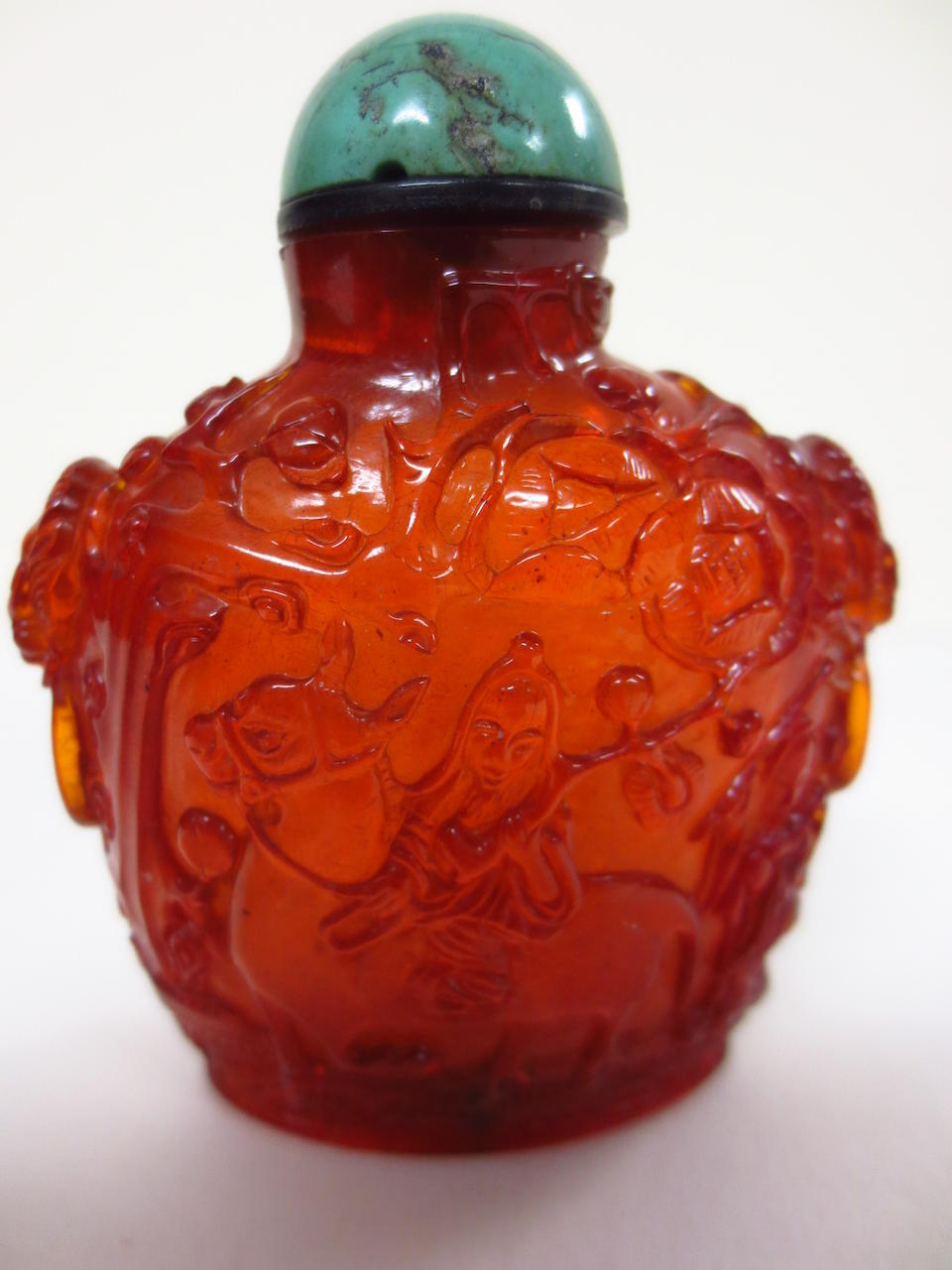 Bonhams : AN AMBER SNUFF BOTTLE 1750-1850