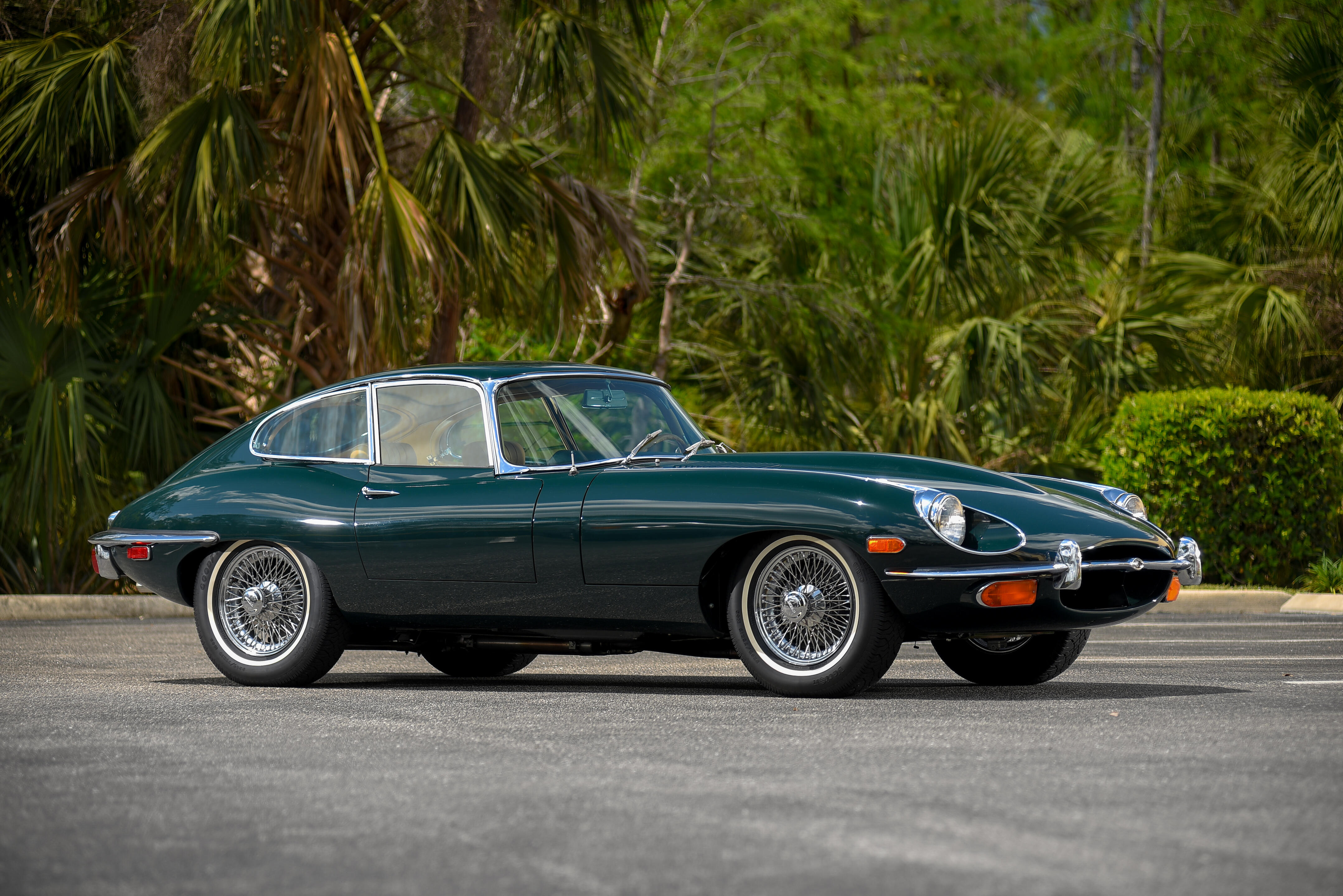 1969-jaguar-e-type-series-ii-4-2-coupe-chassis-no-1r25890-engine-no-7r3122-9-auktionen