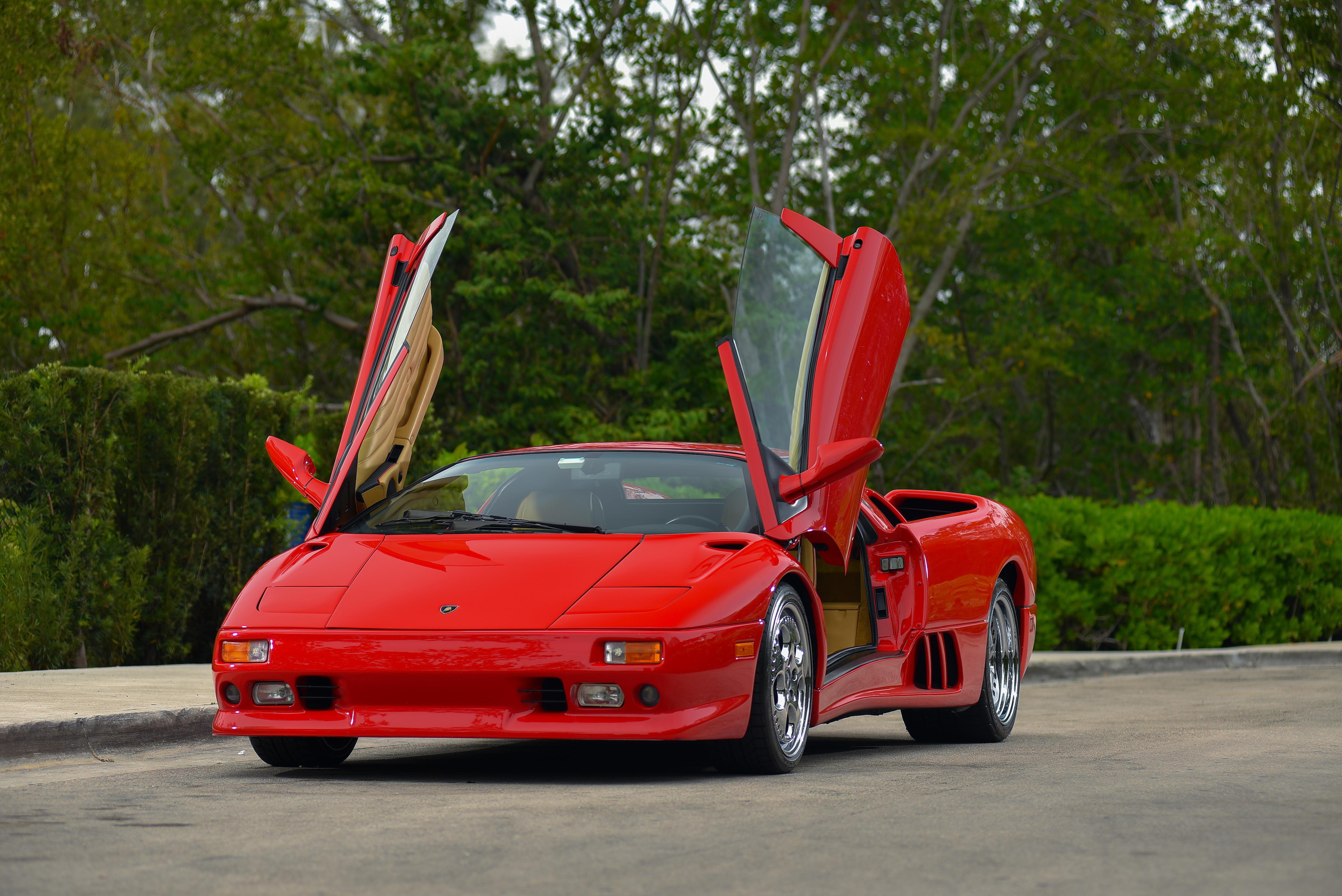 lamborghini diablo red