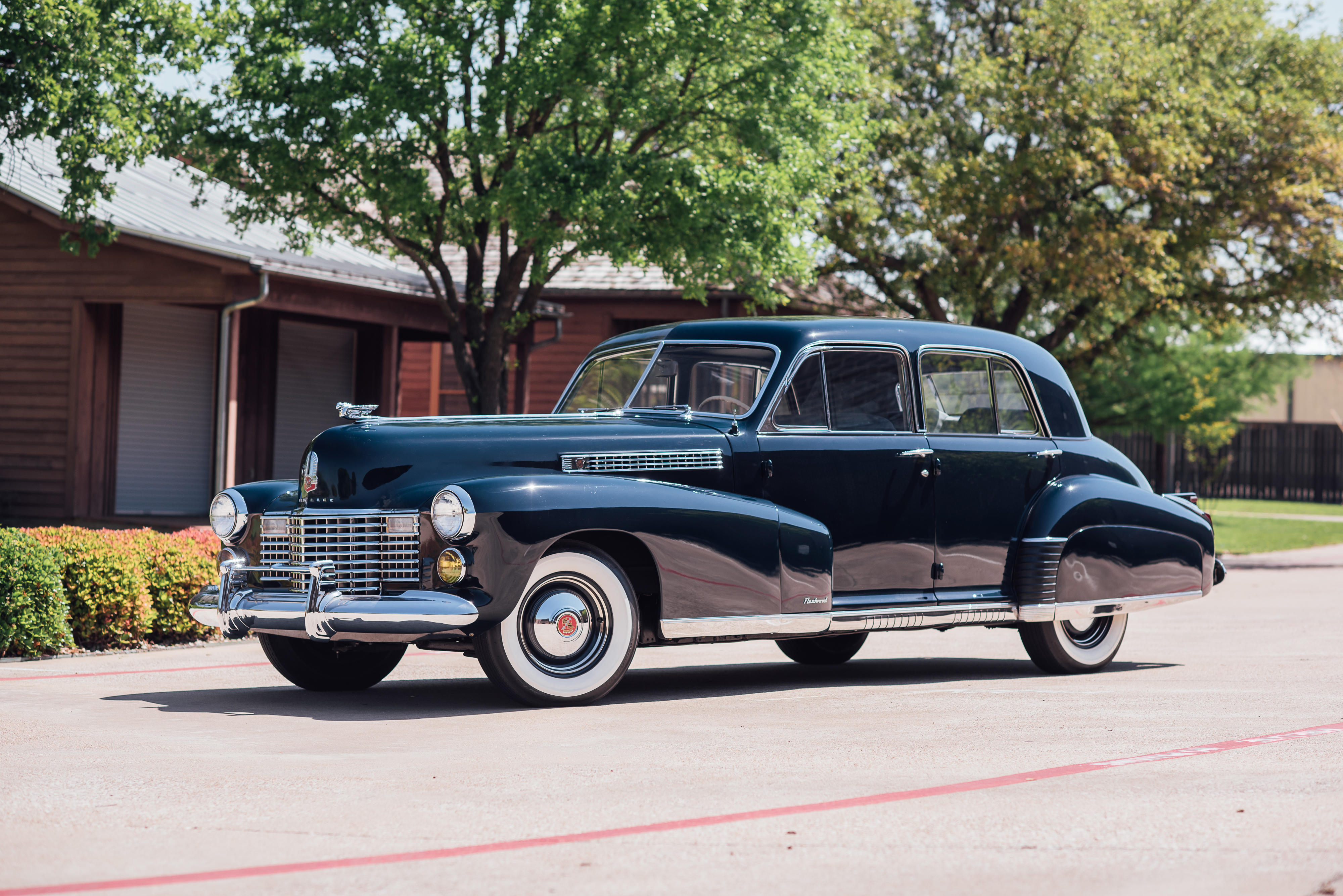 Специальный 60. Cadillac Fleetwood 1941. Cadillac Fleetwood 1947. Кадиллак 1941 Fleetwood Sixty. 1946 Cadillac Fleetwood,.