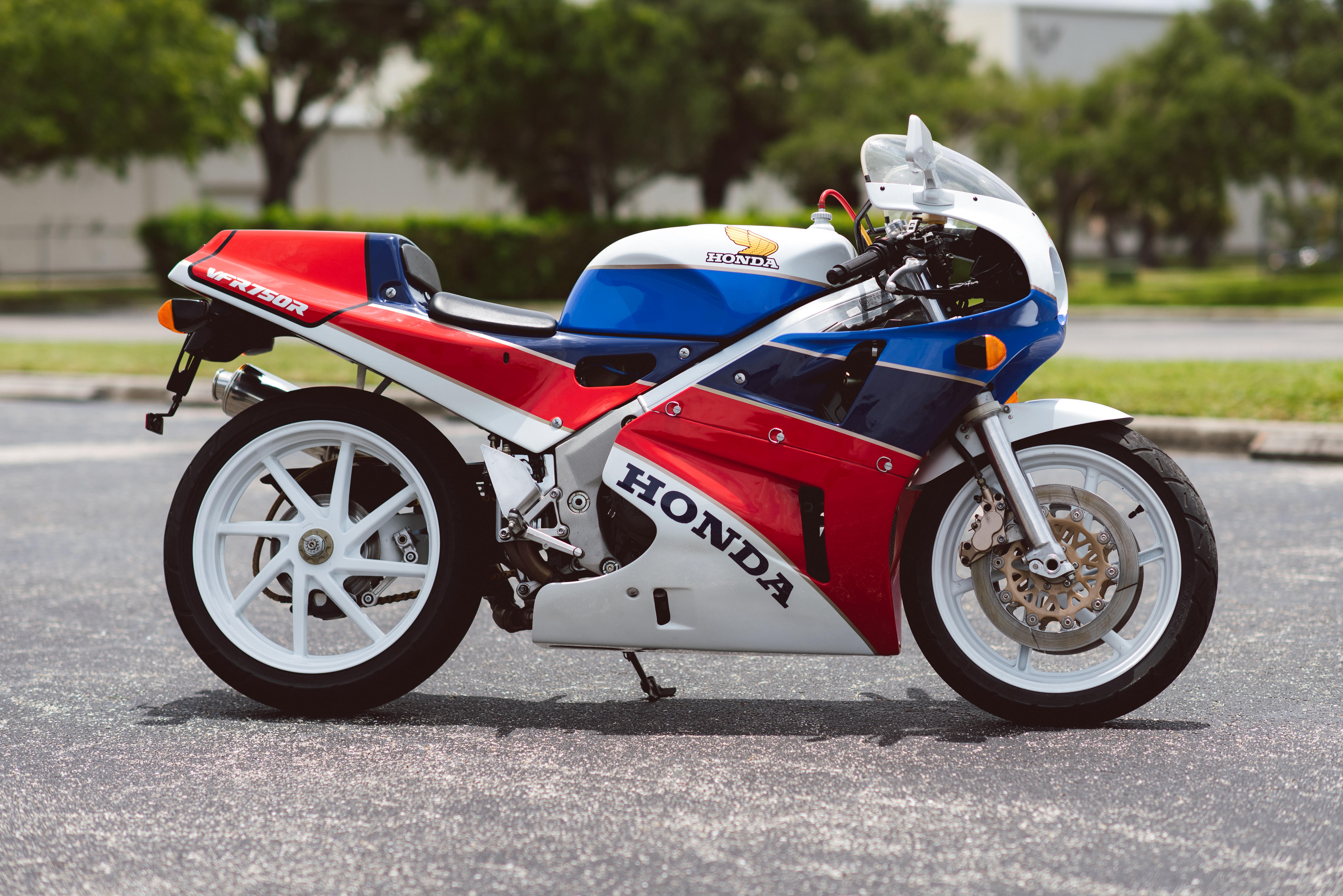 Honda RC 80