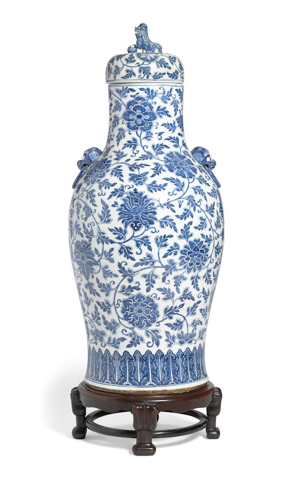 Bonhams : A large blue and white floor vase with cover Late Qing ...