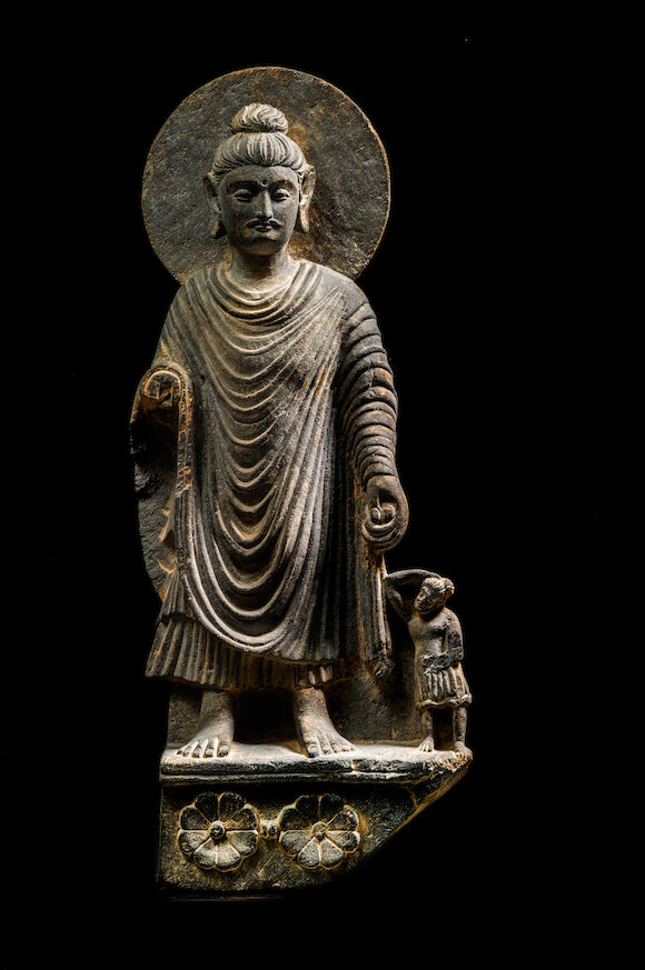 Bonhams : A SCHIST FIGURE OF BUDDHA ANCIENT REGION OF GANDHARA, 3RD/4TH ...