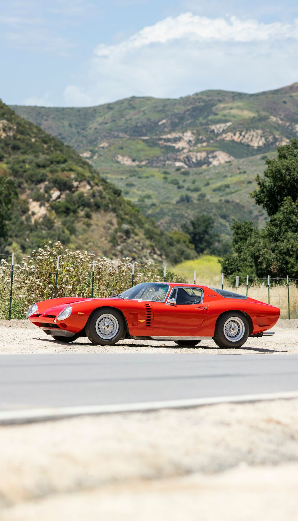 https://images2.bonhams.com/image?src=Images/live/2019-07/01/24878787-1-7.jpg&width=960