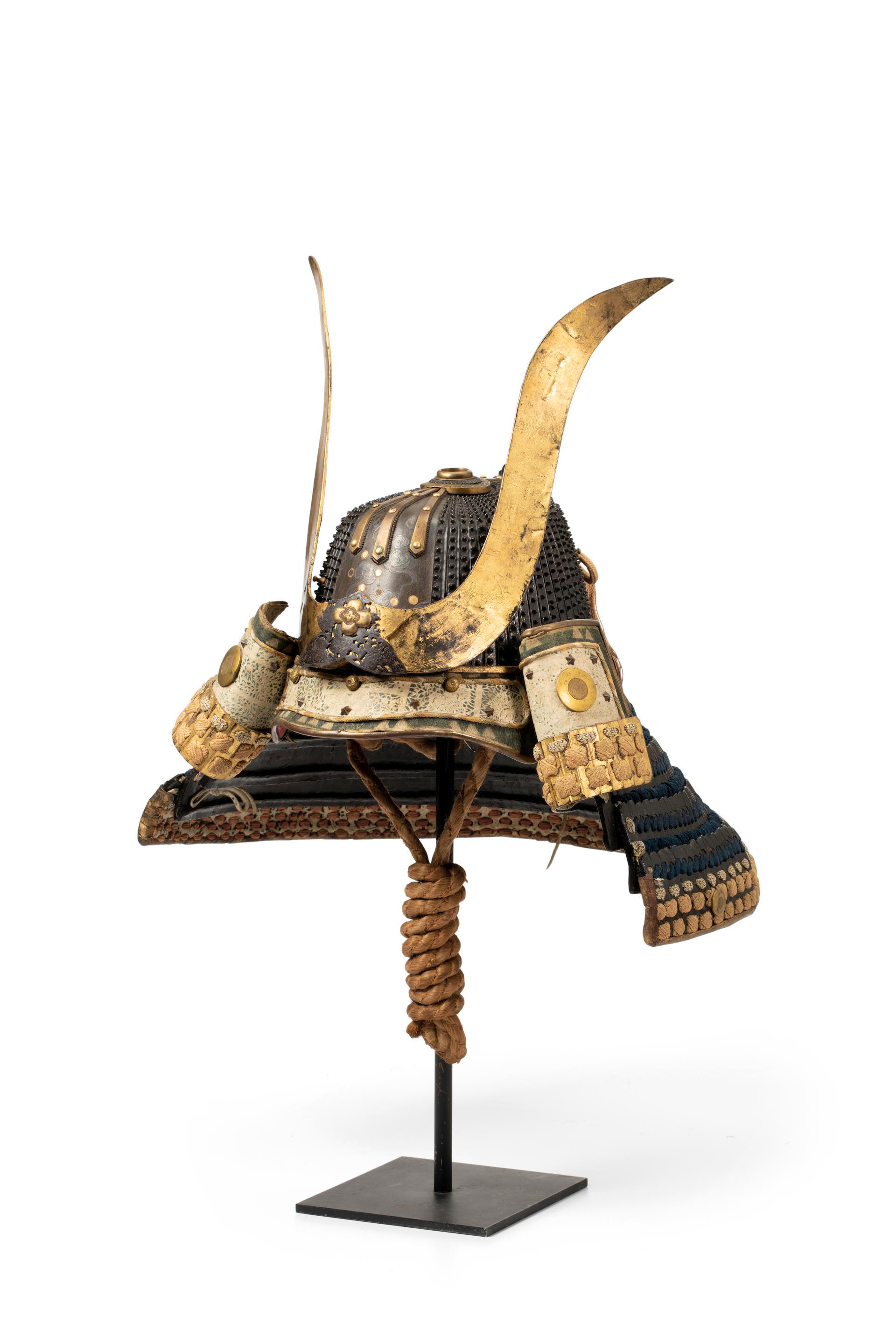 A fine and heavy ko-boshi kabuto (helmet with standing rivets)