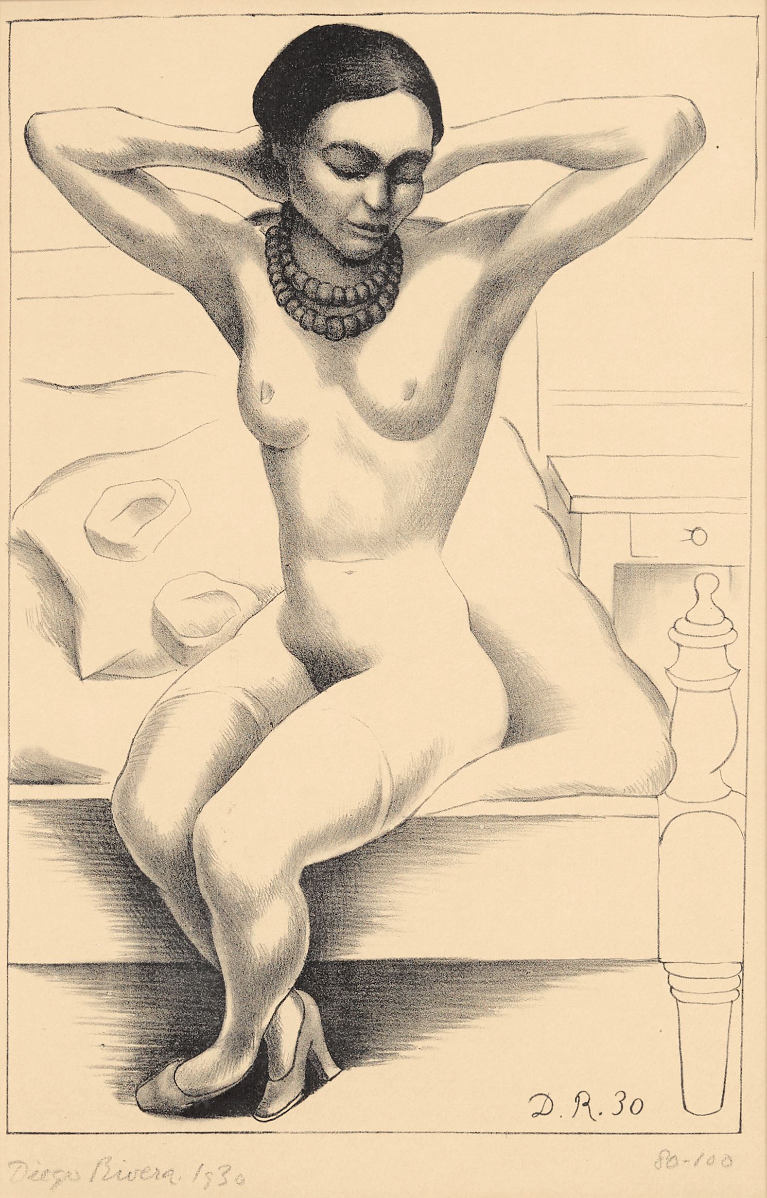 Desnudo sentado con brazos levantados