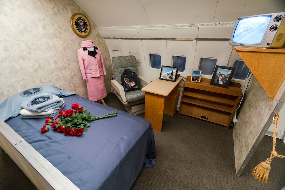 Air Force One Bedroom pasarsensual