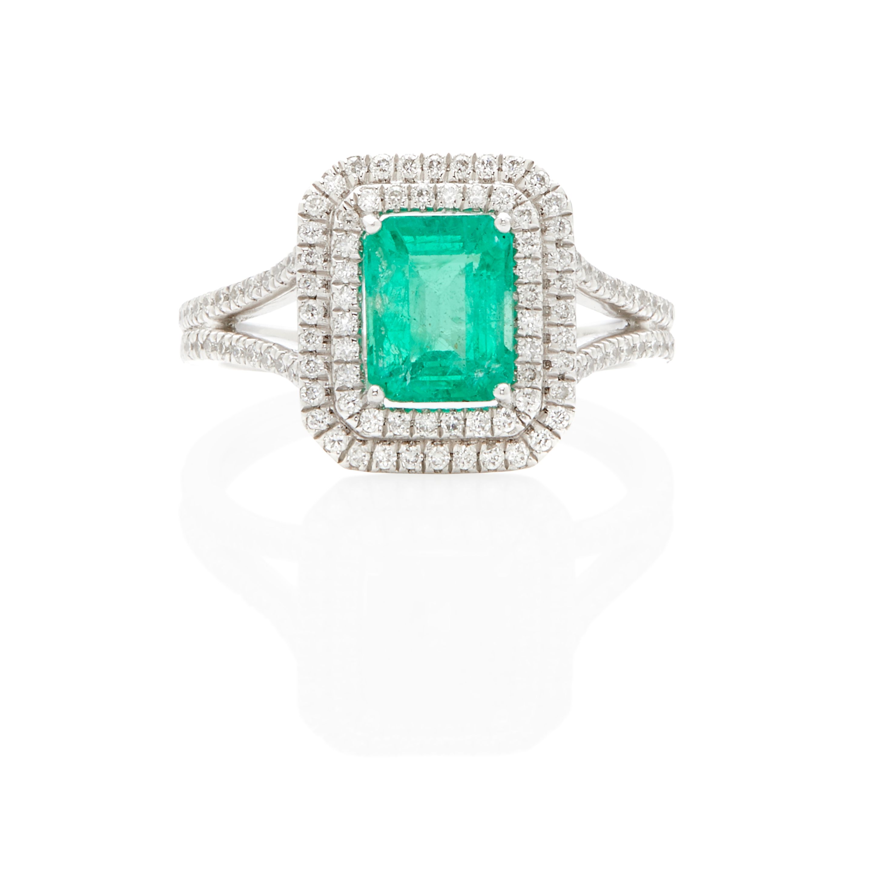 EMERALD AND DIAMOND RING