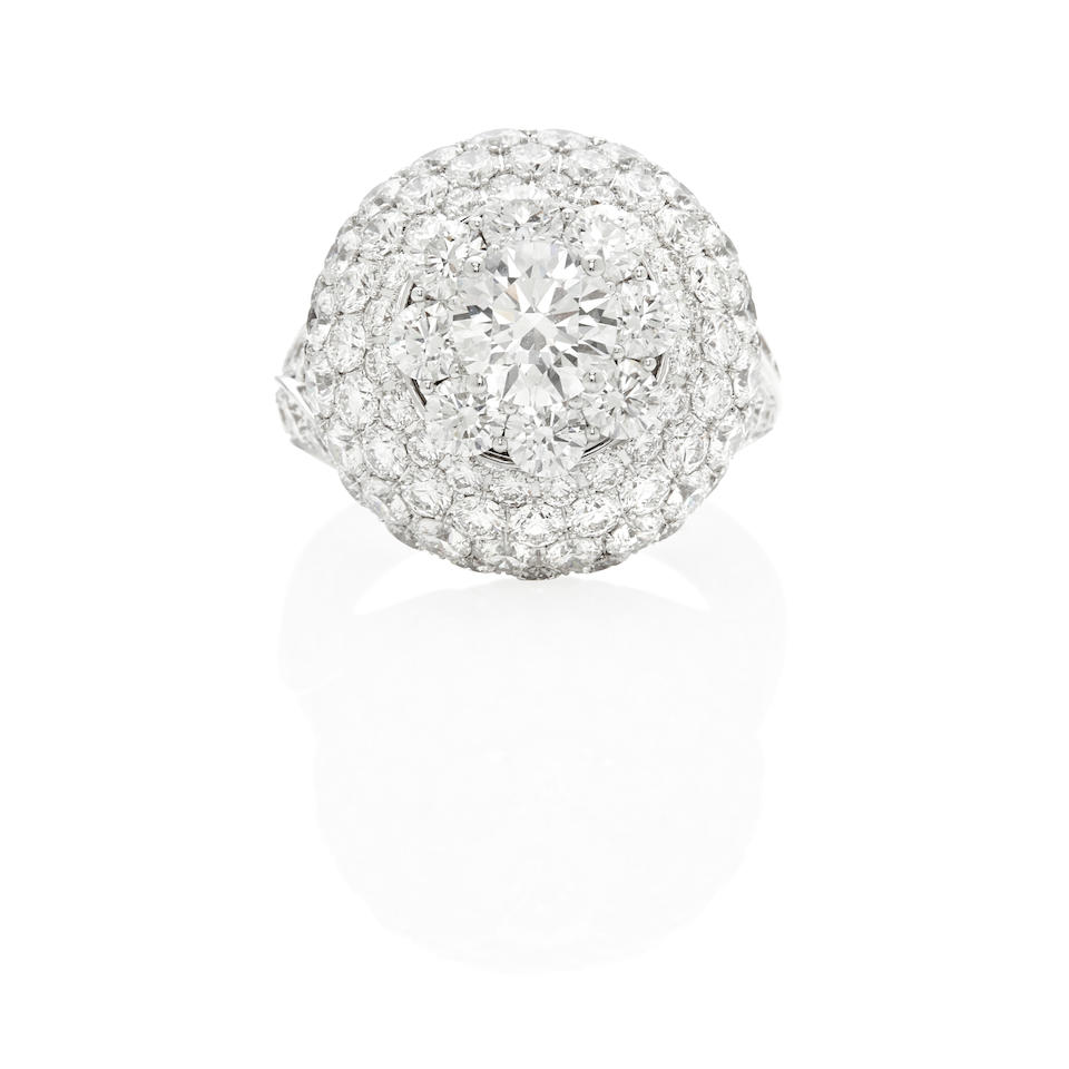 Bonhams : GRAFF: WHITE GOLD AND DIAMOND BOMBE RING