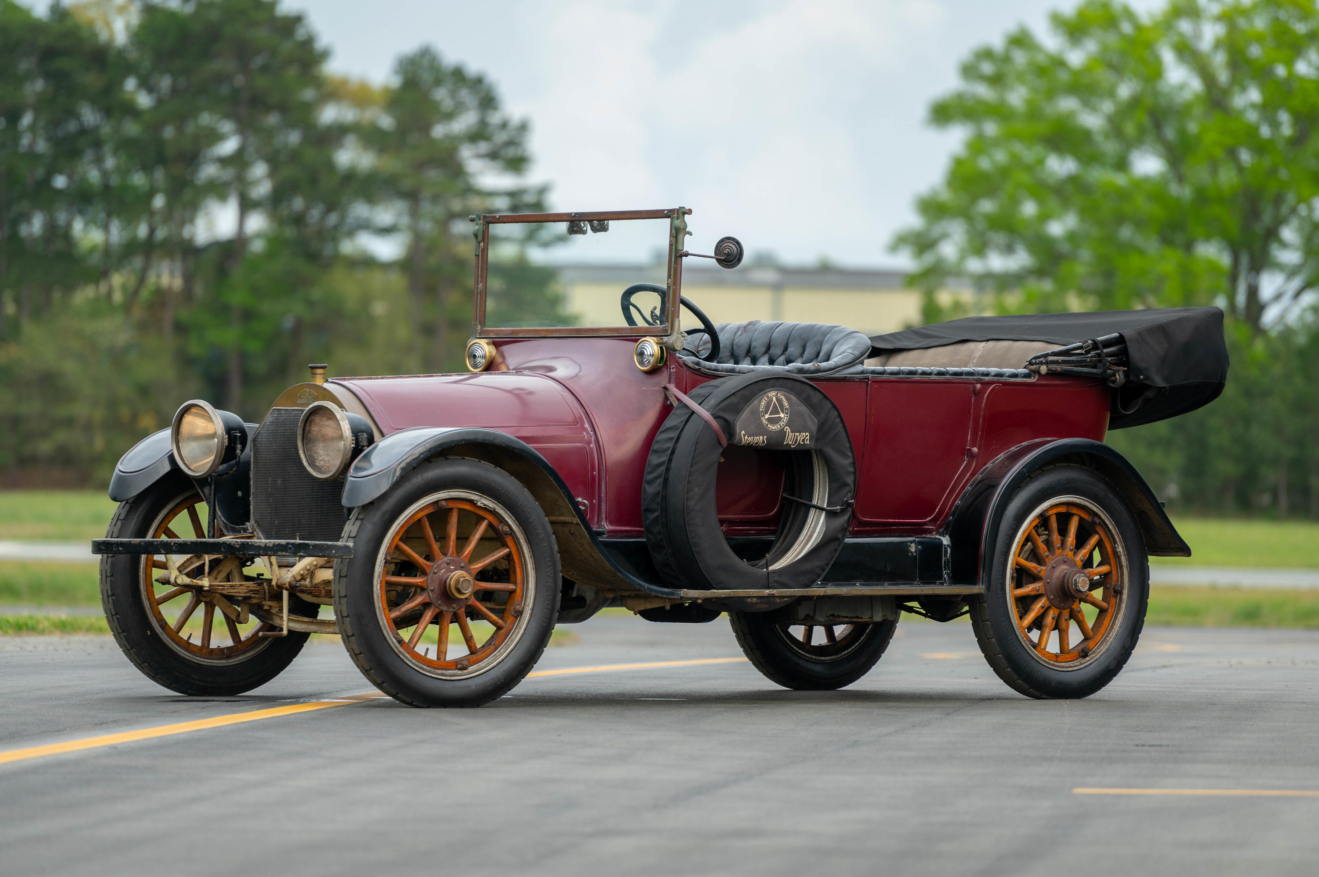 Stevens 112 Ford Cars 85 - rvh075z