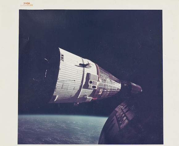 Bonhams : GEMINI 6A/7 NASA RED NUMBER PHOTOGRAPH GEMINI 6A/7 RENDEZVOUS ...