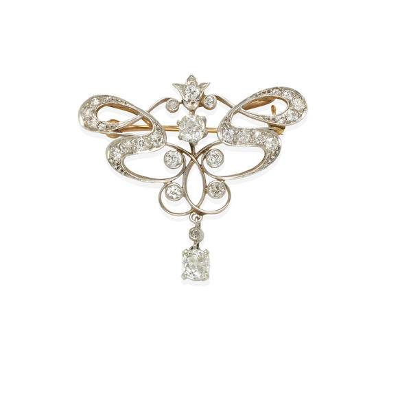 Bonhams : A 14K GOLD AND PLATINUM DIAMOND BROOCH, CIRCA 1900