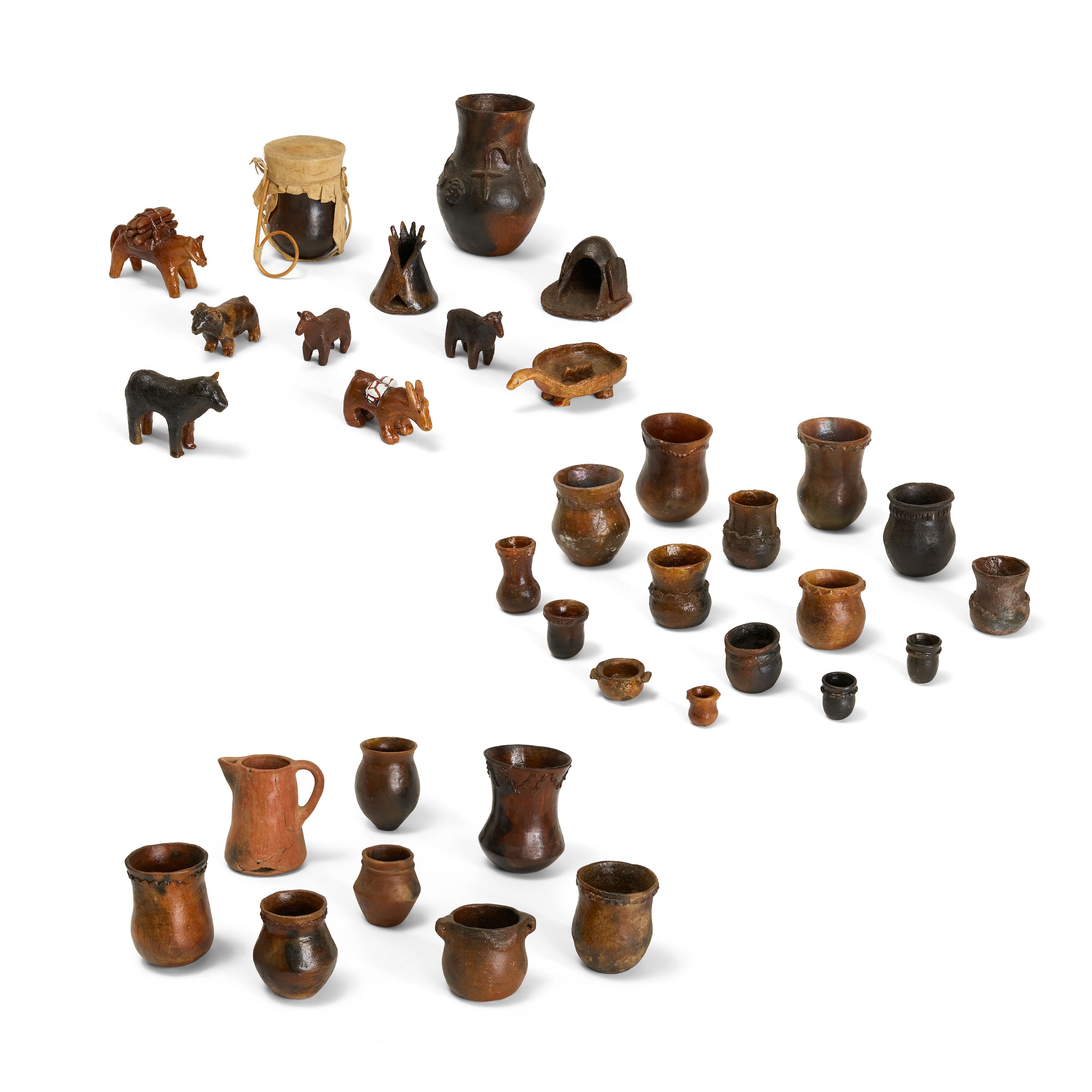 34 Navajo pottery objects