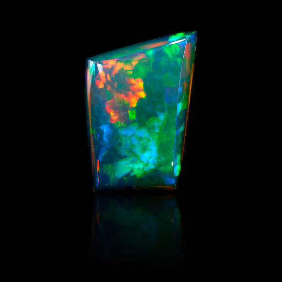 Bonhams : Multi-color Crystal Opal