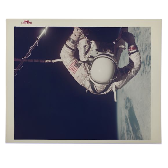 Bonhams : BUZZ ALDRIN DURING GEMINI XII EVA LOVELL, JAMES A ...
