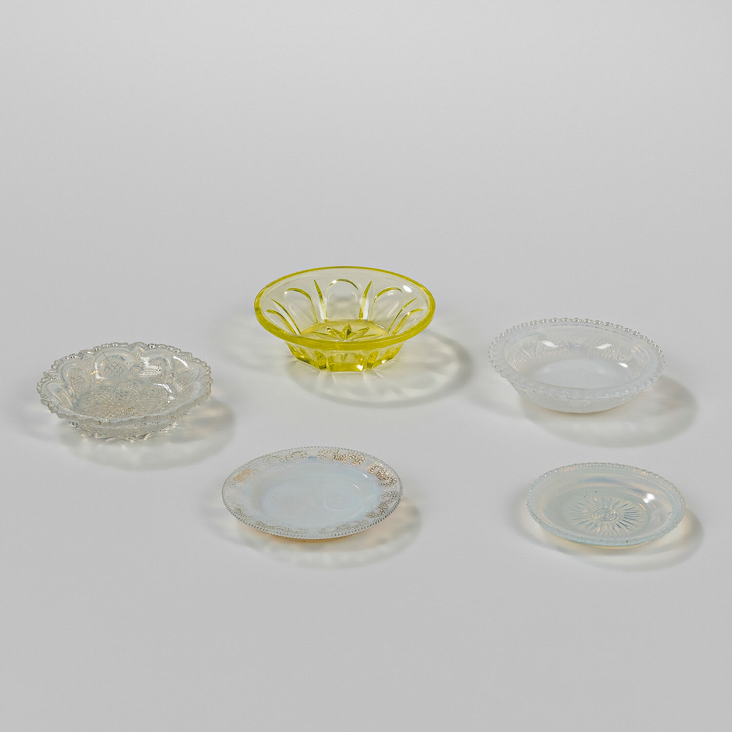Bonhams Skinner Five Glass Blown Molded Cup Plates or Small Bowls