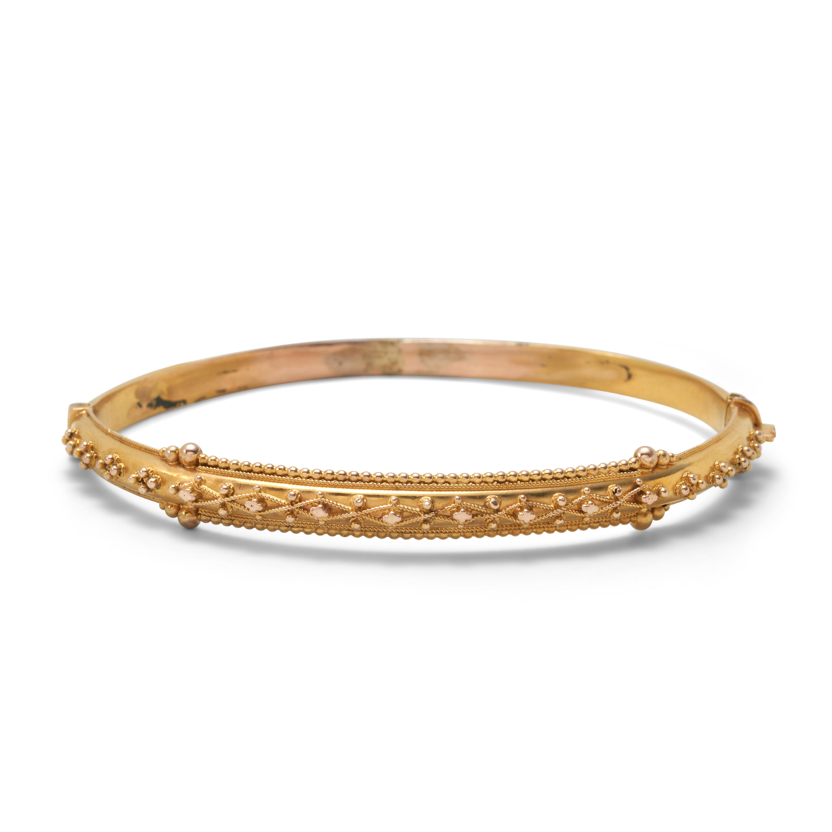 Bonhams Skinner : A VICTORIAN 15K GOLD BANGLE BRACELET