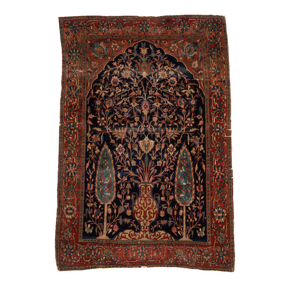 Bonhams Skinner Fereghan Sarouk Prayer Rug Iran 4 Ft 5 In X 6 Ft 7 In