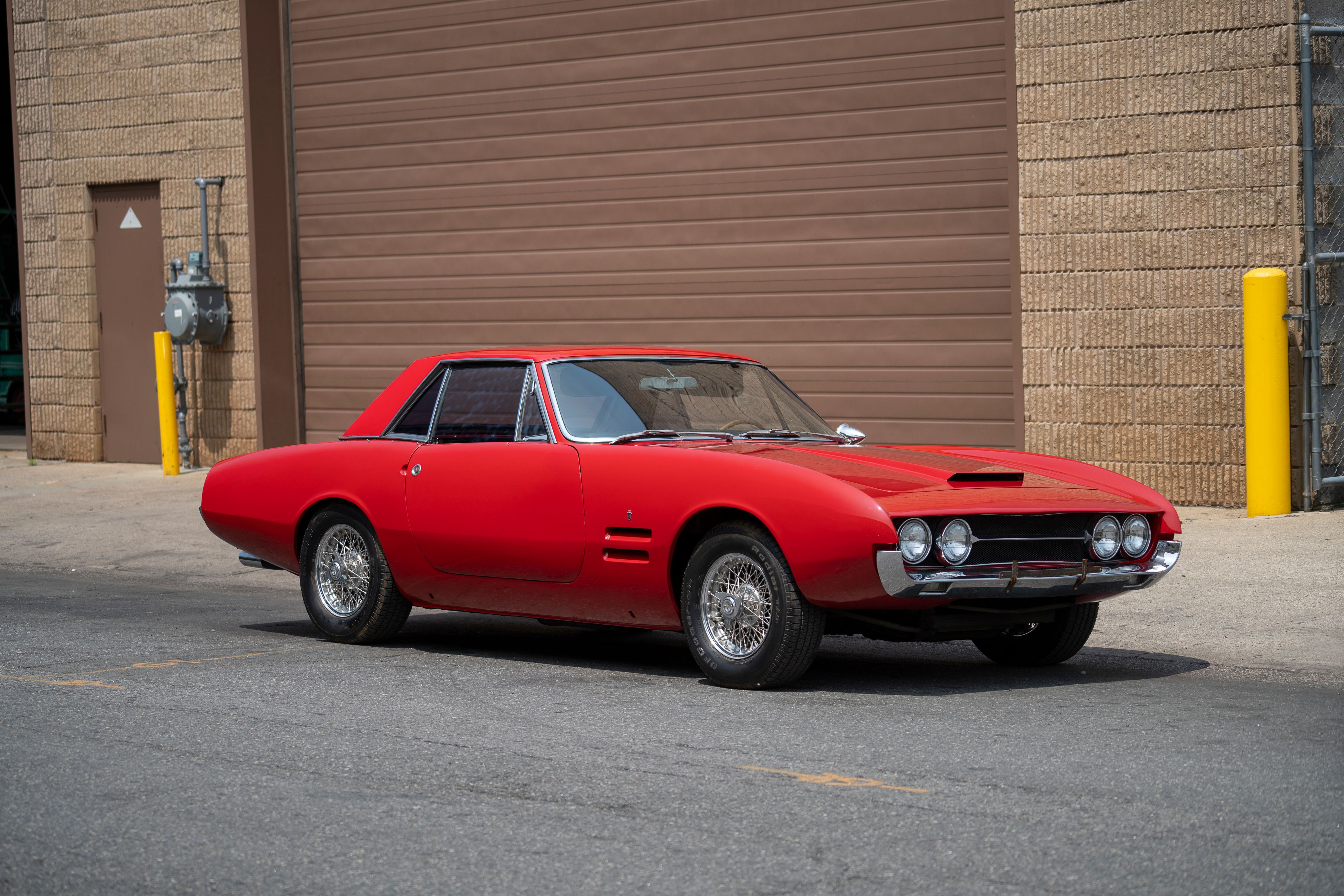 Ghia 450ss Rouge - Édition Limitée et Numérotée 1967 1/43 Matrix