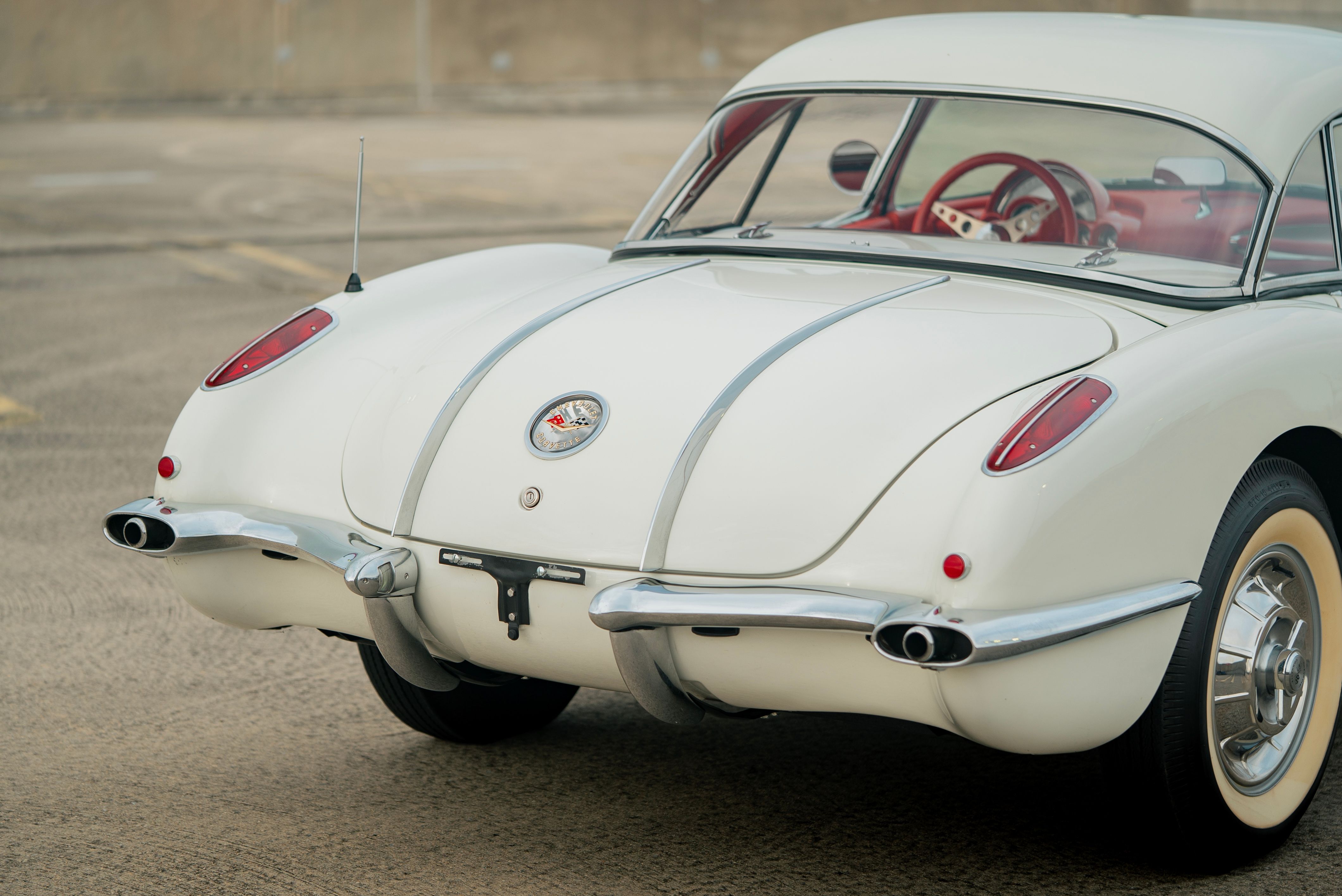 Lot De Photos Chevrolet Corvette C1 1958 Et Corvette 1963 - 3D Low Poly