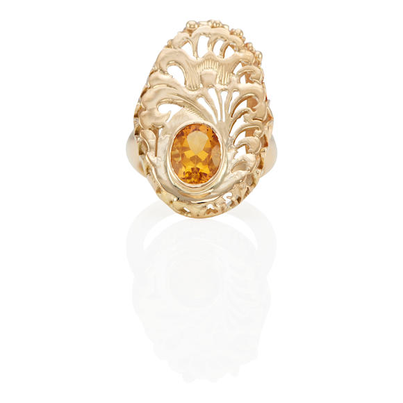 Bonhams : A 12K GOLD AND CITRINE RING