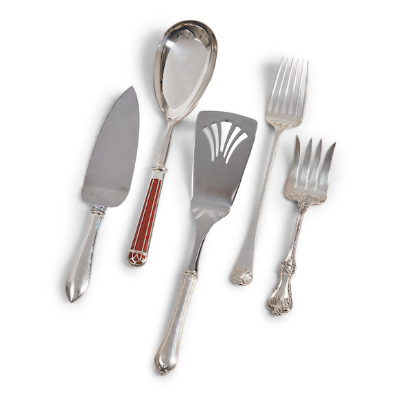 Bonhams Skinner : FIVE STERLING SILVER AND SILVER-PLATED SERVING PIECES