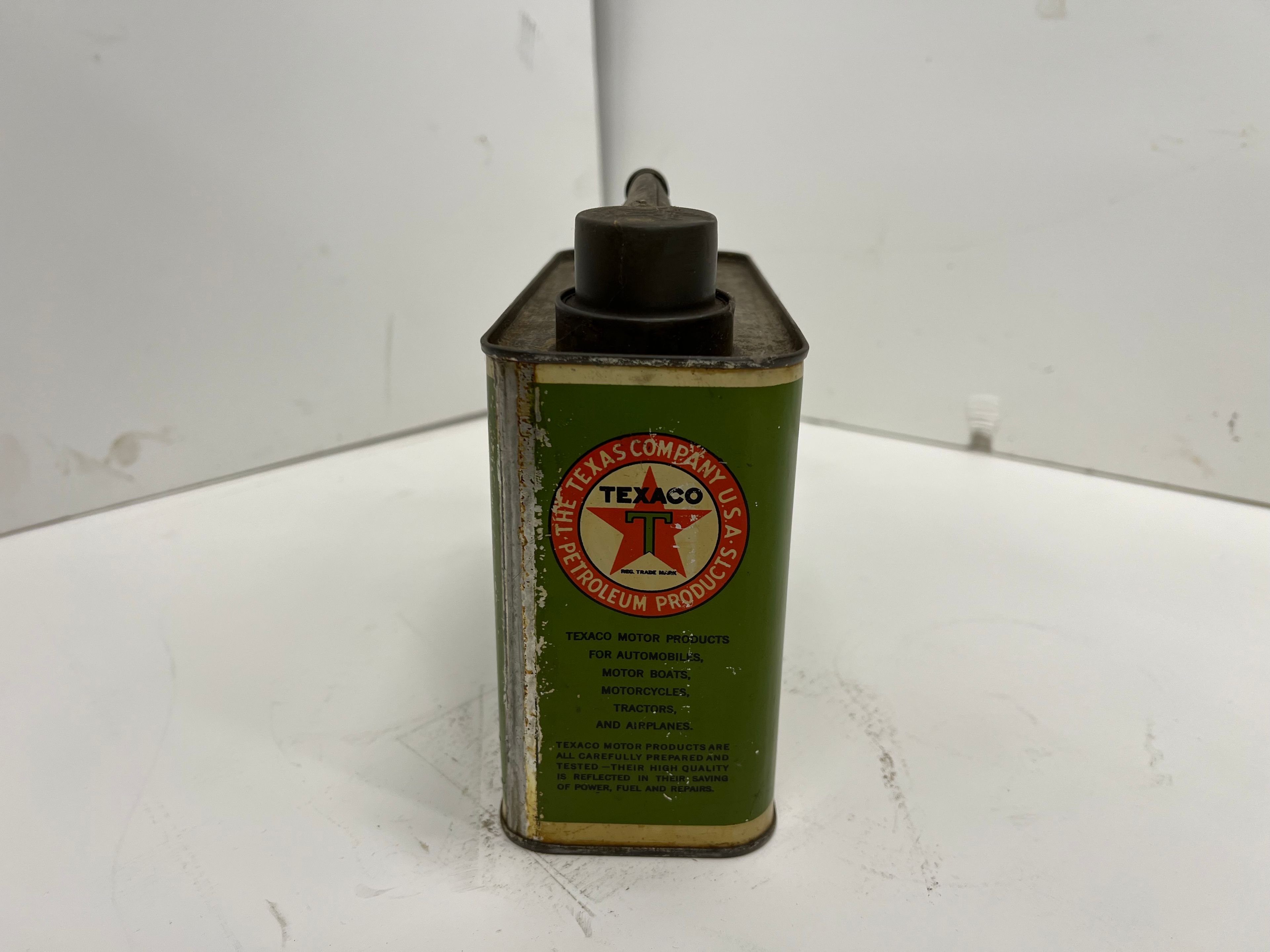 Bonhams Cars : A Texaco Motor Oil Half-Gallon Handy Grip Can