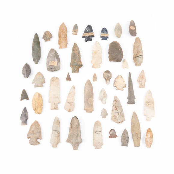 Bonhams Skinner : Forty prehistoric stone arrow points lg. from 4 1/4 ...