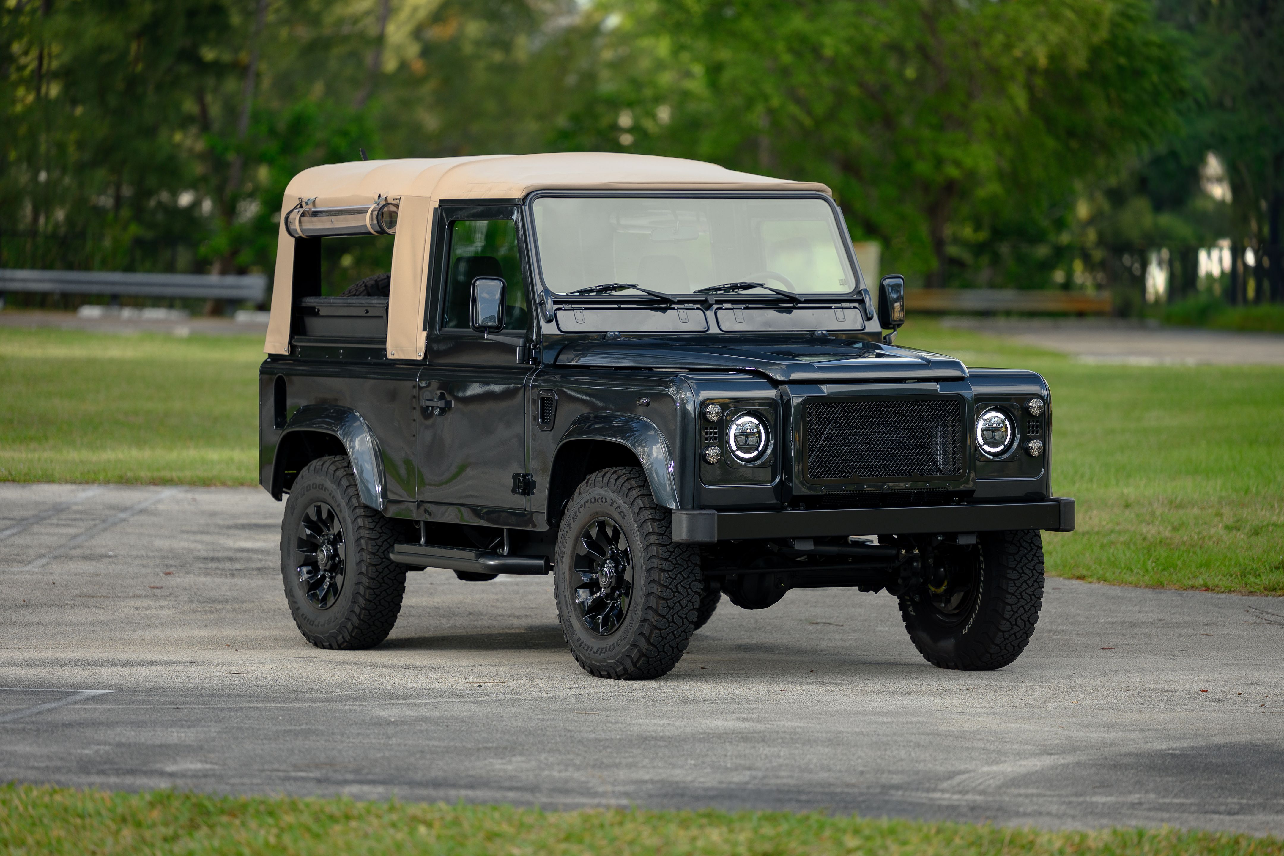 cars.bonhams.com